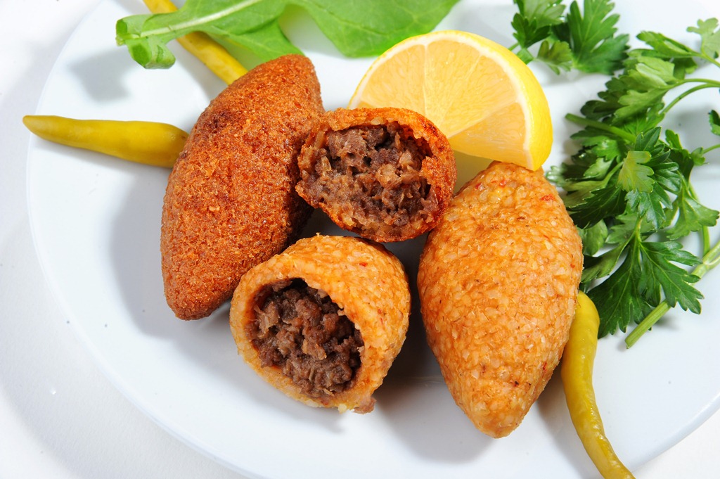İÇLİ KÖFTE - STUFFED MEATBALL